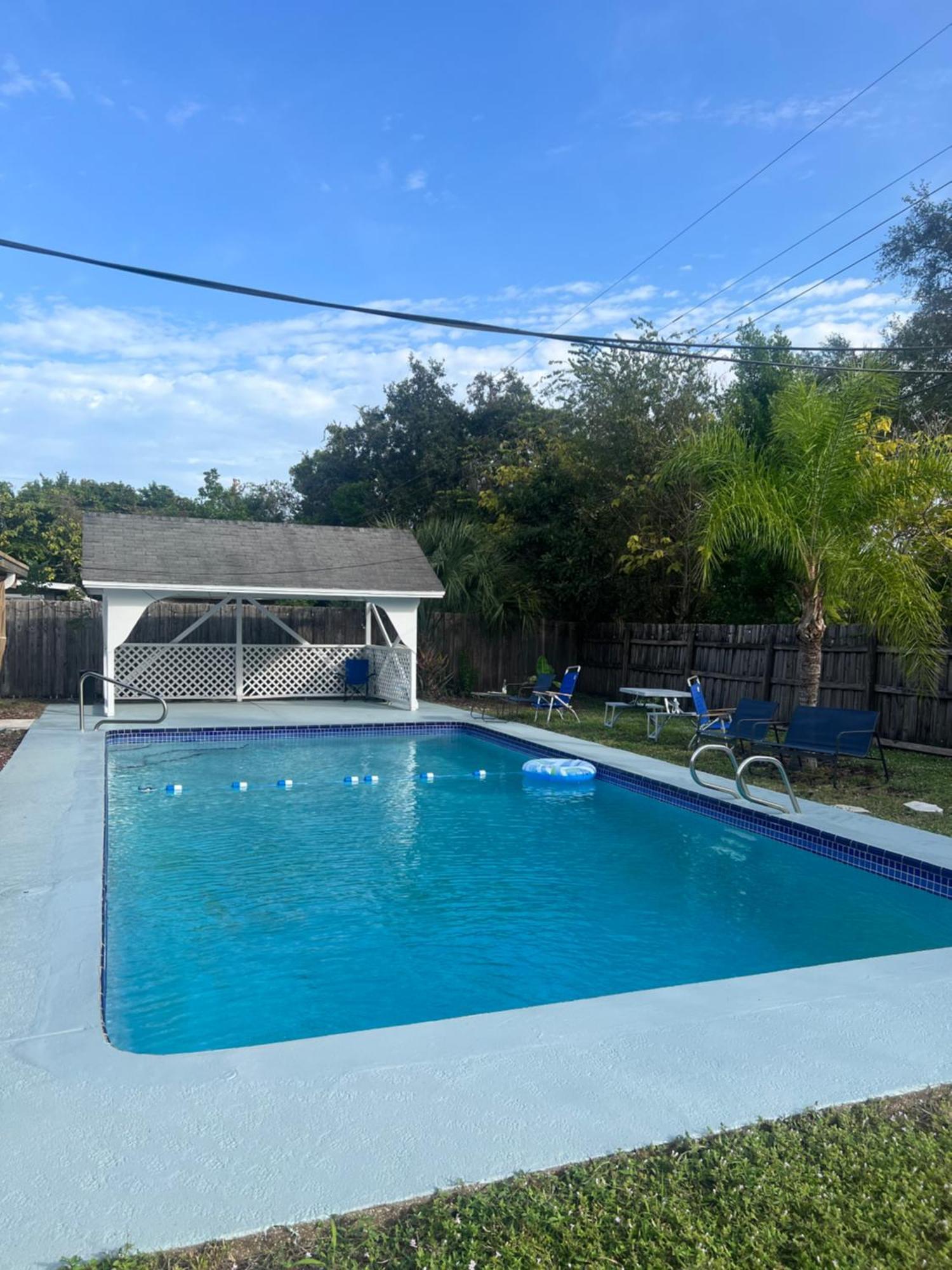 ティテュスビル Pool House Oasisヴィラ エクステリア 写真